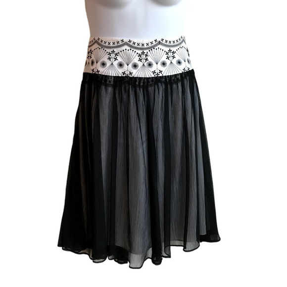 DStudio Dresses & Skirts - DStudio Black and White Embroidered Linen and Tulle Layered Midi Skirt